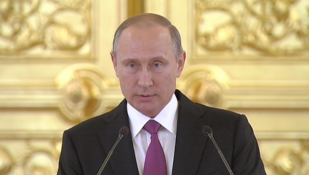 Путин вручает государственные награды в Кремле