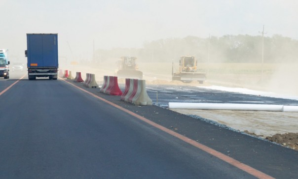 Крым заслуживает новые дороги Крым заслуживает новые дороги