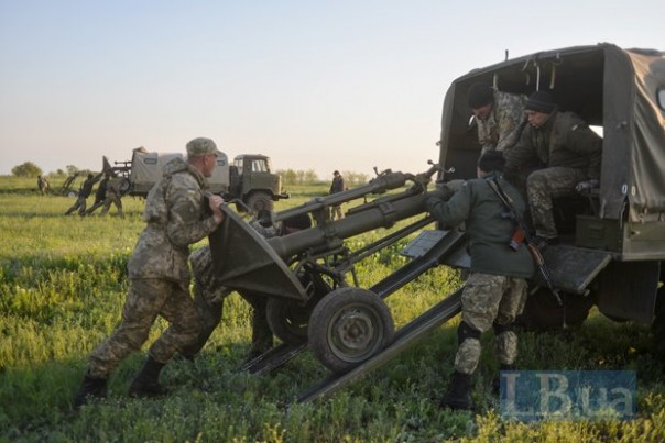 Молотом по Хунте Молотом по Хунте