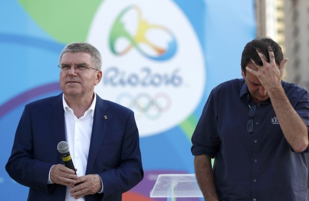 Олимпийские будни: в бухте Рио-де-Жанейро плавают человеческие трупы | В Рио-де-Жанейро едва не сгорела австралийская часть олимпийской деревни Олимпийские будни: в бухте Рио-де-Жанейро плавают человеческие трупы | В Рио-де-Жанейро едва не сгорела австралийская часть олимпийской деревни