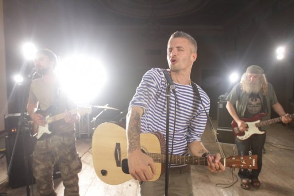 Украина в восторге: “Ветеран АТО” выпустил клип об убийстве “москалей” и “сепаратюг”