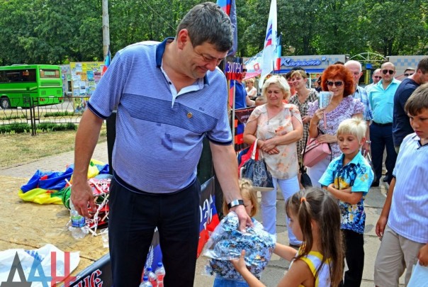 В Горловке начался масштабный республиканский фестиваль городов и районов В Горловке начался масштабный республиканский фестиваль городов и районов