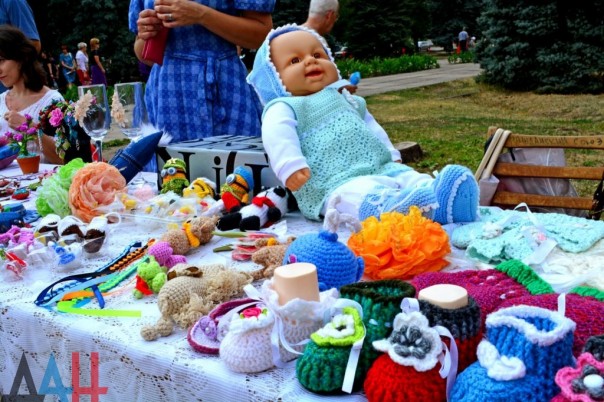 В Горловке начался масштабный республиканский фестиваль городов и районов В Горловке начался масштабный республиканский фестиваль городов и районов