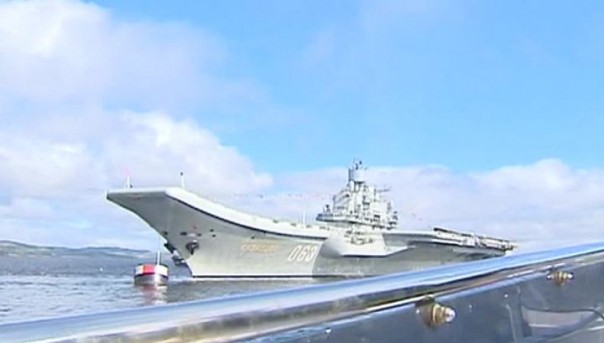 Россия отмечает День Военно-морского флота. Торжества — от Тихого океана до Балтики, от Баренцева до Чёрного моря