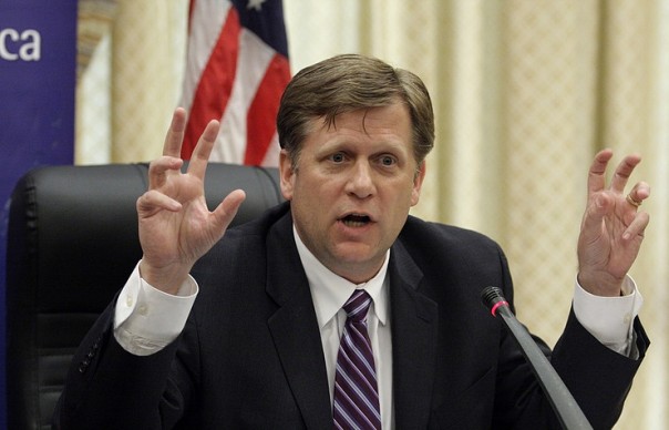 Макфол рекомендовал Вашингтону осторожнее финансировать своих единомышленников за рубежом