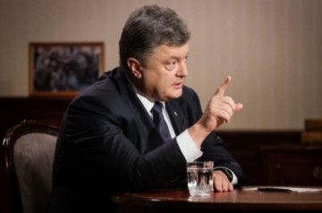 Порошенко заявил, что Украина верит в полуразваливающуюся Европу