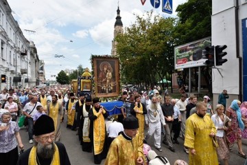 Крестный ход мира приближается к Киеву