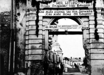 Это уже даже не Янукович, это Гитлер какой-то получается Это уже даже не Янукович, это Гитлер какой-то получается