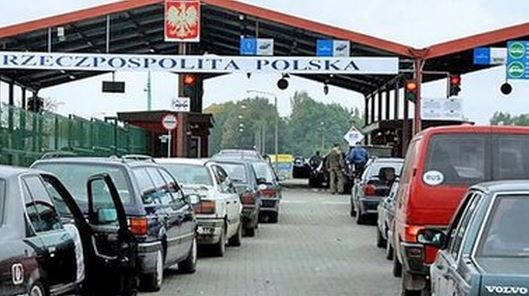 Польша приняла решение пока не возобновлять приграничный режим с Россией