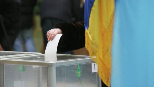 Партийная система Украины в статусе обслуги олигархата