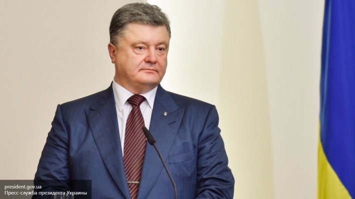 Порошенко добился безвизового режима для украинцев с еще одной страной Порошенко добился безвизового режима для украинцев с еще одной страной