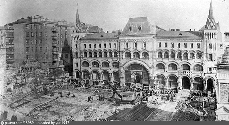 Как передвигали дома в Москве