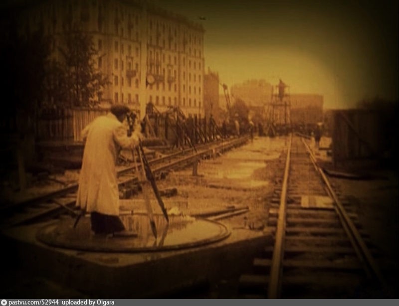 Как передвигали дома в Москве