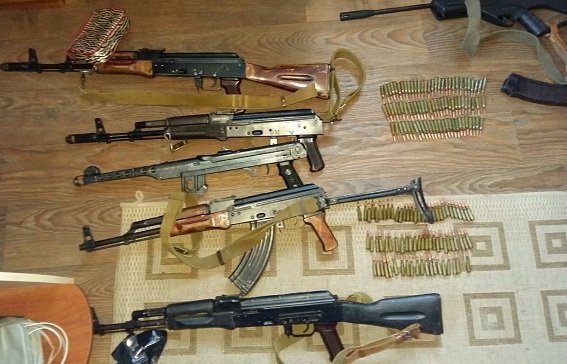 Под Киевом нашли крупный арсенал оружия из АТО Под Киевом нашли крупный арсенал оружия из АТО