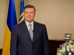 Виктор Янукович прибыл в Волгоград на яхте и прогулялся по городу