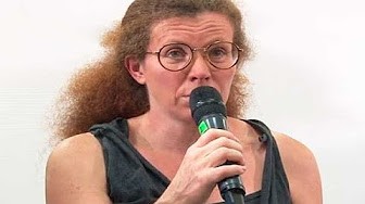 Как Латынину говном облили