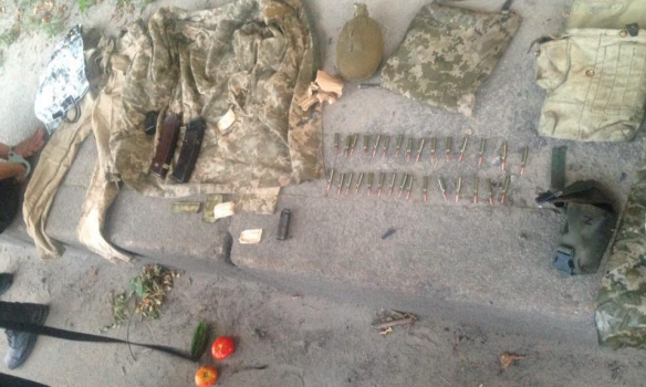 В Харькове пьяный ВСУшник открыл огонь из АК в салоне такси В Харькове пьяный ВСУшник открыл огонь из АК в салоне такси