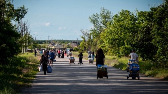 Украинские диверсанты готовили взрыв на нефтебазе Луганска Украинские диверсанты готовили взрыв на нефтебазе Луганска