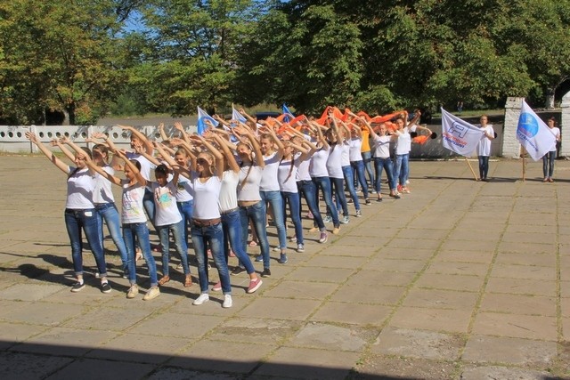 Митинг-реквием в память о жертвах украинской агрессии в пос. Тельмана и Алчевска