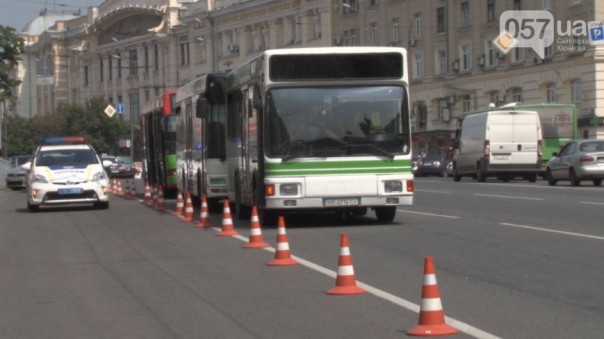 Вытиранам "АТЫ" не везёт в Харькове - никто их не везёт Вытиранам "АТЫ" не везёт в Харькове - никто их не везёт
