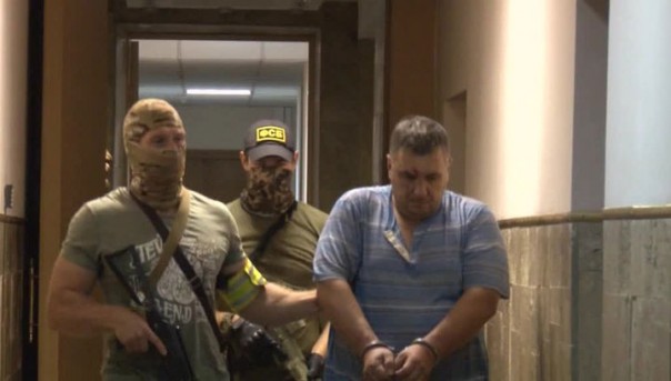 Украинские СМИ опубликовали фото арестованного в Крыму диверсанта Украинские СМИ опубликовали фото арестованного в Крыму диверсанта