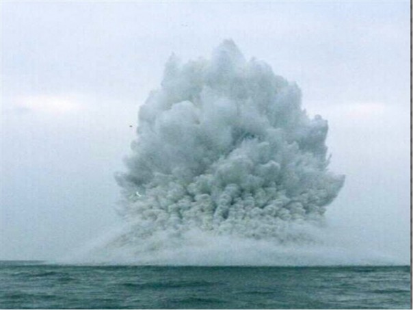 В Баренцевом море испытают сверхмощную бомбу нового поколения В Баренцевом море испытают сверхмощную бомбу нового поколения