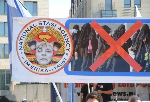 Жители бывшей ГДР: СССР нас бросил, а западные немцы ограбили и превратили в колонию