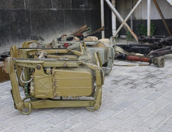 Сотрудники МГБ ЛНР выявили закладку для украинской ДРГ (ФОТО) Сотрудники МГБ ЛНР выявили закладку для украинской ДРГ (ФОТО)