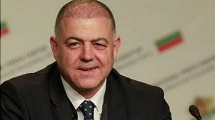 Снова «русские пришли», или Как министра обороны с должности снимали