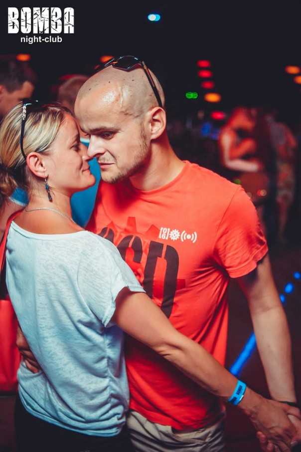 Night club "Бомба" (Тернополь) и его посетители (Не реклама) 18+ Night club "Бомба" (Тернополь) и его посетители (Не реклама) 18+