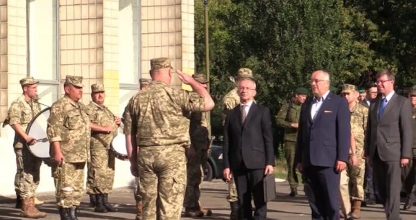 В Десне подготовили первых инструкторов НАТО для укрофашистов