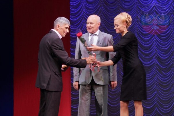 День Шахтёра. Глава ДНР Александр Захарченко вручил награды заслуженным шахтерам Республики