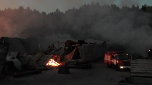 На Черниговщине способом самовыгорания потушено пять овощехранилищ, общей площадью 8 тысяч кв. м. На Черниговщине способом самовыгорания потушено пять овощехранилищ, общей площадью 8 тысяч кв. м.