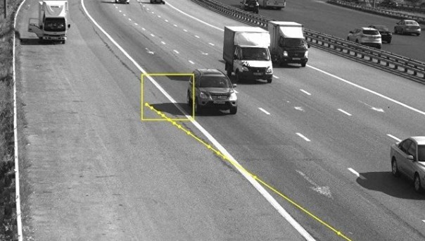 СМИ: в Москве оштрафовали водителя за тень от его машины