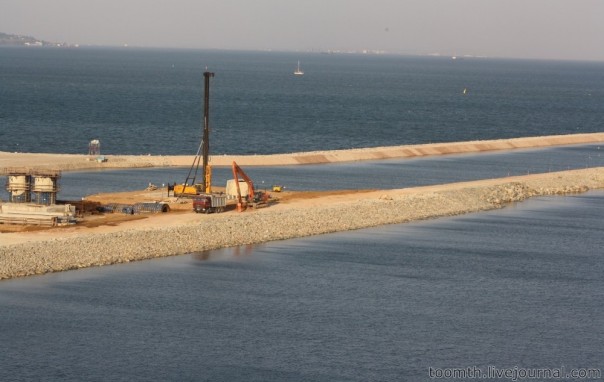 Киностудия "МосТфильм" представляет: Газовый мост в Крым. Стройка на керченском берегу Киностудия "МосТфильм" представляет: Газовый мост в Крым. Стройка на керченском берегу