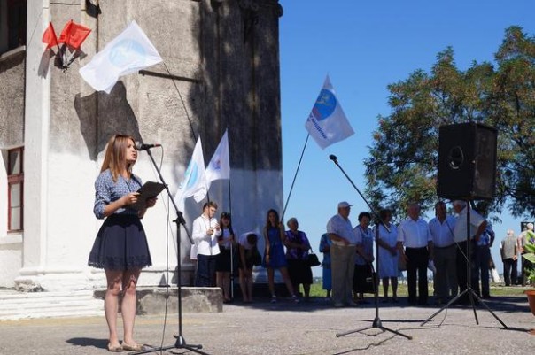 Сводка от НМ ЛНР 29 августа 2016 года. Задержали и направили на работы по возведению инженерных укреплений около 20 мирных жителей Сводка от НМ ЛНР 29 августа 2016 года. Задержали и направили на работы по возведению инженерных укреплений около 20 мирных жителей