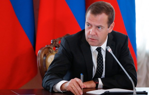 Медведев: Москва будет защищать соотечественников от дискриминации в любой точке мира