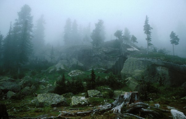 Туристы из Москвы бросили раненого товарища в красноярских горах, чтобы успеть на самолет