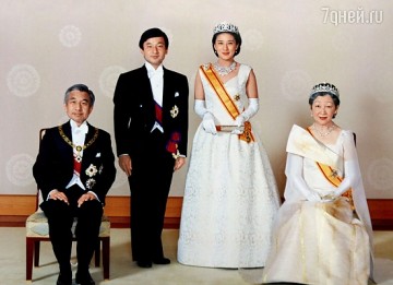 СМИ: император Японии отречется от престола 8 августа