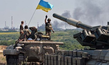 Украина полыхает от гнева. Боевиков АТО умывают кровью пристыженные соотечественники