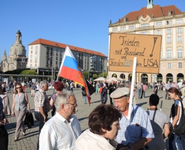 Жители бывшей ГДР: СССР нас бросил, а западные немцы ограбили и превратили в колонию