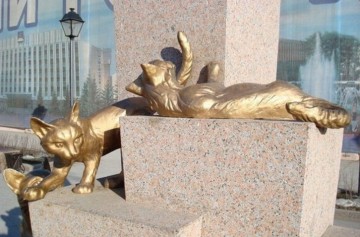 Сквер Сибирских кошек в Тюмени