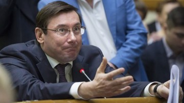 Борьба с коррупцией: версия Порошенко и Байдена