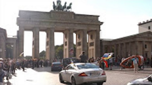 Финиш Автопробега за мир Берлин-Москва в Берлине [Голос Германии]