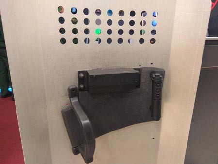 Для Росгвардии разработали стреляющий щит Для Росгвардии разработали стреляющий щит