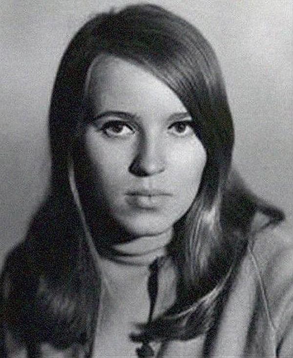 Валентина Матвиенко предложила снизить объем медицинской помощи для безработных Валентина Матвиенко предложила снизить объем медицинской помощи для безработных