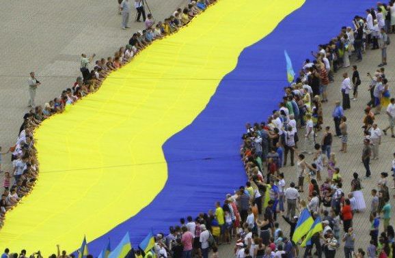Про самый большой прапор Свинеи Бессала в Мариуполе