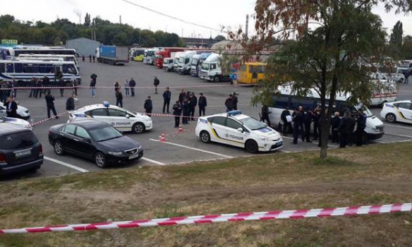 В Днепре водитель автомобиля застрелил патрульного и ранил его напарницу