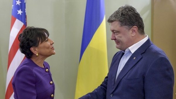 Пришла пора платить по векселям: в Киев прибыли торговые эмиссары Запада для скупки черноземов Пришла пора платить по векселям: в Киев прибыли торговые эмиссары Запада для скупки черноземов