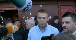 Бездействие оппозиции лишь дискредитирует ее